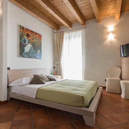 Hotell Fontanile Relais - Valcalepio Lounge 3*