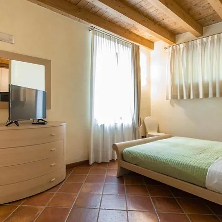 Hotell Fontanile Relais - Valcalepio Lounge Gandosso